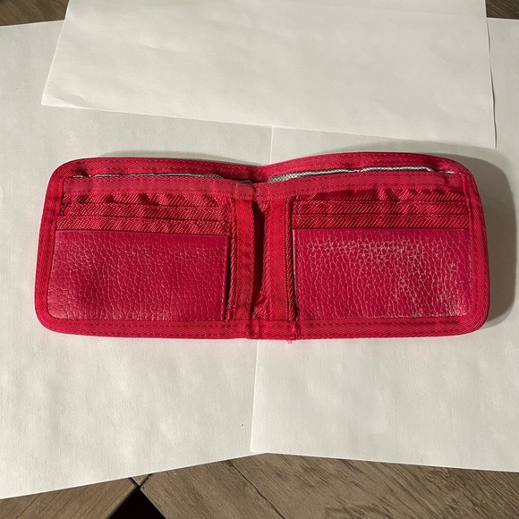 Diesel Fuchsia Wallet - Picture 5 of 13